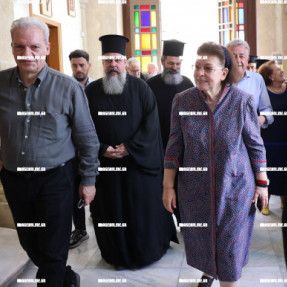 Η ΛΙΝΑ ΜΕΝΔΩΝΗ ΣΤΟΝ ΑΓΙΟ ΜΗΝΑ