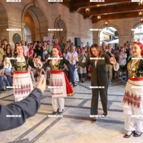 ΕΚΔΗΛΩΣΗ ΣΤΗ ΛΟΤΖΙΑ ΜΕ ΤΗΝ ΟΛΓΑ ΚΕΦΑΛΟΓΙΑΝΝΗ