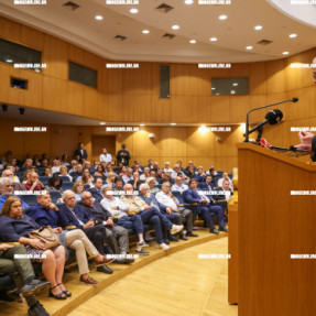 ΕΚΔΗΛΩΣΗ ΜΕ ΤΟΝ ΑΝΤΩΝΗ ΣΑΜΑΡΑ ΣΤΟ ΕΠΙΜΕΛΗΤΗΡΙΟ