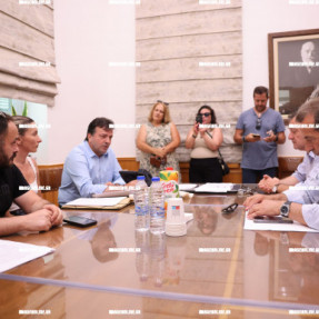 ΔΙΑΜΑΡΤΥΡΙΑ ΣΤΗΝ ΠΕΡΙΦΕΡΕΙΑ ΓΙΑ ΤΗΝ ΔΟΜΗ ΜΕΤΑΝΑΣΤΩΝ