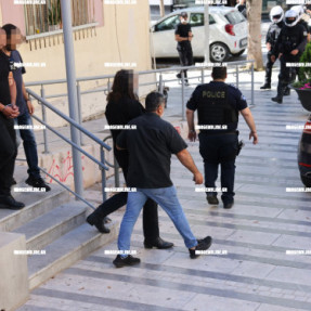 ΣΤΑ ΔΙΚΑΣΤΗΡΙΑ ΟΙ ΣΥΛΛΗΦΘΕΝΤΕΣ ΓΙΑ ΤΗΝ ΔΟΛΟΦΟΝΙΑ ΤΟΥ ΔΑΣΚΑΛΑΚΗ