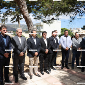 ΚΑΤΑΘΕΣΗ ΣΤΕΦΑΝΩΝ ΓΙΑ ΤΗΝ ΜΝΗΜΗ ΤΩΝ 62 ΜΑΡΤΥΡΩΝ