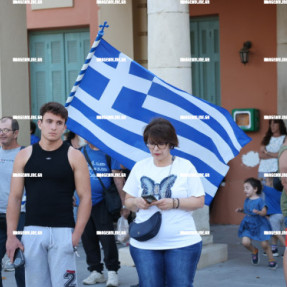 ΔΙΑΜΑΡΤΥΡΙΑ ΓΙΑ ΤΗΝ ΔΟΜΗ ΜΕΤΑΝΑΣΤΩΝ ΣΤΗΝ ΠΛΑΤΕΙΑ ΕΛΕΥΘΕΡΙΑΣ