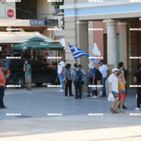 ΔΙΑΜΑΡΤΥΡΙΑ ΓΙΑ ΤΗΝ ΔΟΜΗ ΜΕΤΑΝΑΣΤΩΝ ΣΤΗΝ ΠΛΑΤΕΙΑ ΕΛΕΥΘΕΡΙΑΣ