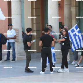 ΔΙΑΜΑΡΤΥΡΙΑ ΓΙΑ ΤΗΝ ΔΟΜΗ ΜΕΤΑΝΑΣΤΩΝ ΣΤΗΝ ΠΛΑΤΕΙΑ ΕΛΕΥΘΕΡΙΑΣ