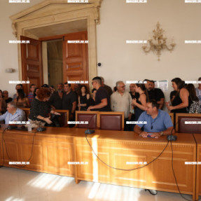 ΔΙΑΜΑΡΤΥΡΙΑ ΣΤΟ ΔΗΜΟΤΙΚΌ ΣΥΜΒΟΎΛΙΟ ΓΙΑ ΤΗ ΔΟΜΉ ΜΕΤΑΝΑΣΤΩΝ