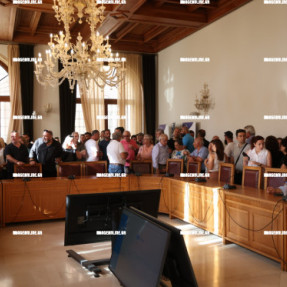 ΔΙΑΜΑΡΤΥΡΙΑ ΣΤΟ ΔΗΜΟΤΙΚΌ ΣΥΜΒΟΎΛΙΟ ΓΙΑ ΤΗ ΔΟΜΉ ΜΕΤΑΝΑΣΤΩΝ