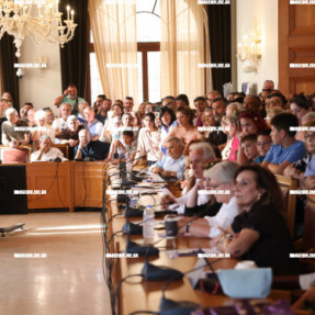 ΔΙΑΜΑΡΤΥΡΙΑ ΣΤΟ ΔΗΜΟΤΙΚΌ ΣΥΜΒΟΎΛΙΟ ΓΙΑ ΤΗ ΔΟΜΉ ΜΕΤΑΝΑΣΤΩΝ