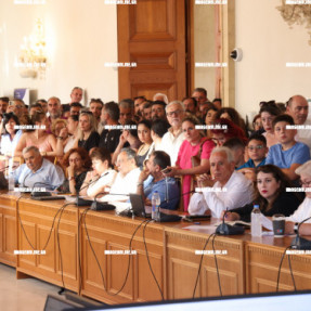 ΔΙΑΜΑΡΤΥΡΙΑ ΣΤΟ ΔΗΜΟΤΙΚΌ ΣΥΜΒΟΎΛΙΟ ΓΙΑ ΤΗ ΔΟΜΉ ΜΕΤΑΝΑΣΤΩΝ