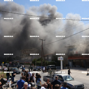 ΦΩΤΙΑ ΣΤΟΝ ΑΙ ΓΙΑΝΝΗ ΤΟ ΧΩΣΤΟ