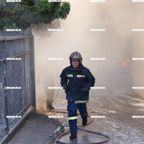 ΦΩΤΙΑ ΣΤΟΝ ΑΙ ΓΙΑΝΝΗ ΤΟ ΧΩΣΤΟ