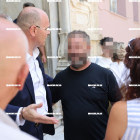 ΣΤΑ ΔΙΚΑΣΤΗΡΙΑ ΓΙΑ ΤΗΝ ΥΠΟΘΕΣΗ ΑΥΤΟΚΤΟΝΙΑΣ ΤΗΣ 43ΧΡΟΝΗΣ