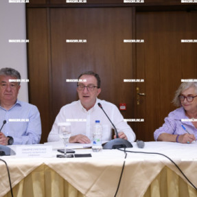 ΑΝΑΔΕΙΞΗ ΝΕΟΥ ΠΡΟΕΔΡΟΥ ΣΤΟ ΠΕΡΙΦΕΡΕΙΑΚΟ ΣΥΜΒΟΥΛΕΙΟ