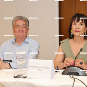 ΑΝΑΔΕΙΞΗ ΝΕΟΥ ΠΡΟΕΔΡΟΥ ΣΤΟ ΠΕΡΙΦΕΡΕΙΑΚΟ ΣΥΜΒΟΥΛΕΙΟ