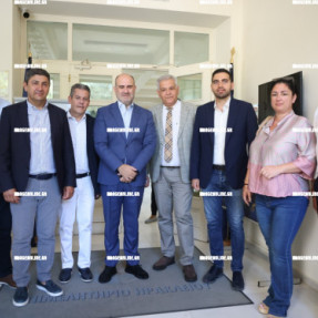 Συνάντηση του Υφυπουργού Οιοινομικών Δημήτρη Μαρκοπούλου με εκπροσώπους παραγωγικών φορέων στο Επιμελητήριο Ηρακλείου