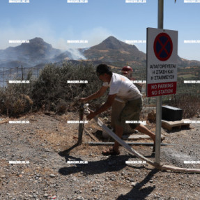 ΦΩΤΙΑ ΣΤΟ ΚΟΥΡΤΑΛΙΩΤΙΚΟ ΦΑΡΑΓΓΙ