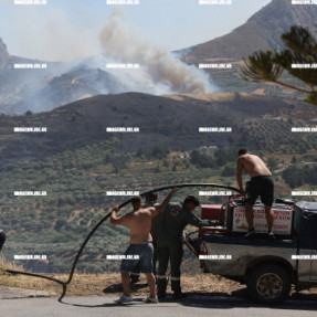 ΦΩΤΙΑ ΣΤΟ ΚΟΥΡΤΑΛΙΩΤΙΚΟ ΦΑΡΑΓΓΙ