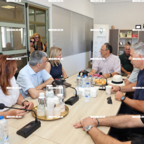 ΕΠΙΣΚΕΨΗ ΚΑΡΥΣΤΙΑΝΟΥ ΣΤΟ ΗΡΑΚΛΕΙΟ