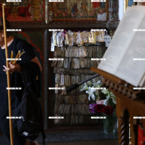 ΔΕΚΑΠΕΝΤΑΥΓΟΥΣΤΟΣ ΜΟΝΗ ΦΑΝΕΡΩΜΕΝΗΣ ΙΕΡΑΠΕΤΡΑΣ