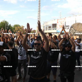 ΦΤΑΝΟΥΝ ΟΙ ΦΙΛΑΘΛΟΙ ΤΟΥ ΟΦΗ ΣΤΟ ΓΗΠΕΔΟ ΤΗΣ ΤΣΣΚΑ