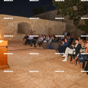 ΕΠΙΣΗΜΑ ΕΓΚΑΙΝΙΑ ΕΚΘΕΣΗΣ ΣΤΟΑ ΜΑΚΑΣΙ