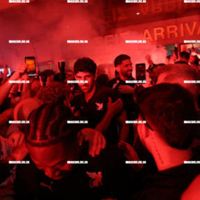 ΥΠΟΔΟΧΗ ΤΗΣ ΟΜΑΔΑΣ ΤΟΥ ΟΦΗ ΣΤΟ ΑΕΡΟΔΡΟΜΙΟ ΜΕΤΑ ΤΗ ΝΙΚΗ ΜΕ ΤΟΝ ΟΛΥΜΠΙΑΚΟ