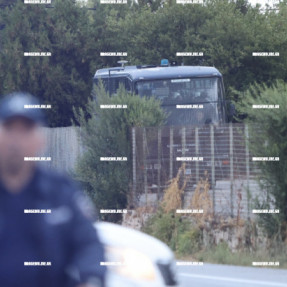 ΚΛΕΙΣΙΜΟ ΔΡΟΜΟΥ ΕΞΩ ΑΠΟ ΤΟ ΠΡΩΗΝ ΕΡΓΟΣΤΑΣΙΟ ΣΚΟΥΛΟΥΔΗ
