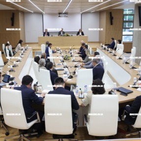 ΕΠΙΣΚΕΨΗ ΚΙΝΕΖΟΥ ΠΡΕΣΒΗ ΣΤΗΝ ΠΕΡΙΦΕΡΕΙΑ