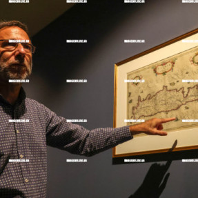 ΣΥΝΕΝΤΕΥΞΗ ΓΙΑ ΤΗΝ ΕΚΘΕΣΗ ΜΕ ΤΟΥΣ ΧΑΡΤΕΣ ΣΤΟ ΑΡΧΑΙΟΛΟΓΙΚΟ ΜΟΥΣΕΙΟ ΗΡΑΚΛΕΙΟΥ