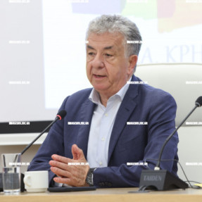 ΣΥΣΚΕΨΗ ΜΕ ΔΗΜΑΡΧΟΥΣ ΔΥΤΙΚΗΣ ΚΡΗΤΗΣ ΣΤΗΝ ΠΕΡΙΦΕΡΕΙΑ