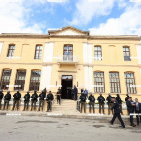 ΕΓΚΑΙΝΙΑ ΕΛΛΗΜΙΚΟΥ FBI ΣΤΙΣ ΑΡΧΑΝΕΣ