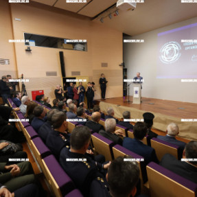 ΕΓΚΑΙΝΙΑ ΕΛΛΗΜΙΚΟΥ FBI ΣΤΙΣ ΑΡΧΑΝΕΣ