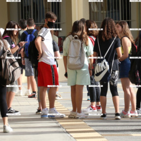 ΕΠΙΣΤΡΟΦΗ ΜΑΘΗΤΩΝ ΤΩΝ ΥΠΟΛΟΙΠΩΝ ΤΑΞΕΩΝ ΣΤΑ ΣΧΟΛΕΙΑ