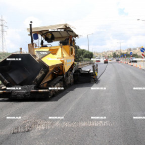 ΑΣΦΑΛΤΟΣΤΡΩΣΗ ΣΤΟΝ ΚΟΜΒΟ ΑΛΙΚΑΡΝΑΣΟΥ