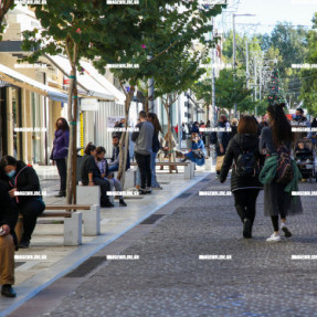 ΚΙΝΗΣΗ ΣΤΗΝ ΑΓΟΡΑ ΠΑΡΑΜΟΝΗ ΧΡΙΣΤΟΥΓΕΝΝΩΝ