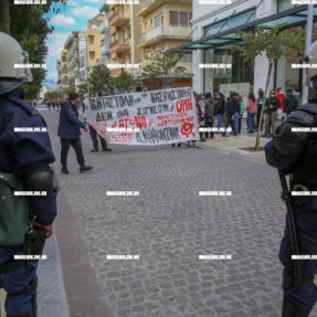 ΔΙΑΜΑΡΤΥΡΙΑ ΚΑΙ ΕΝΤΑΣΗ ΣΤΑ ΔΙΚΑΣΤΗΡΙΑ ΓΙΑ ΤΟΥΣ ΣΥΛΛΗΦΘΕΝΤΕΣ ΑΠΟ ΤΗΝ ΕΠΙΘΕΣΗ ΣΤΑ ΓΡΑΦΕΙΑ ΤΟΥ ΑΥΓΕΝΑΚΗ