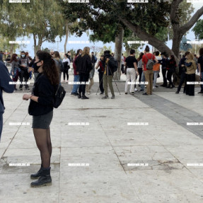 ΣΥΓΚΕΝΤΡΩΣΗ ΕΚΠΑΙΔΕΥΤΙΚΩΝ ΣΤΗΝ ΠΛΑΤΕΙΑ