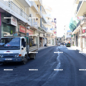 ΑΣΦΑΛΤΟΣΤΡΩΣΗ ΣΤΗΝ ΠΛΑΤΕΙΑ ΚΟΡΝΑΡΟΥ