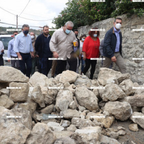 Ο ΑΛΕΞΗΣ ΤΣΙΠΡΑΣ ΣΤΟ ΑΡΚΑΛΟΧΩΡΙ