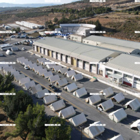 ΚΑΤΑΣΚΕΥΗ ΟΙΚΙΣΜΟΥ ΜΕ ΚΟΝΤΕΙΝΕΡ ΓΙΑ ΤΟΥΣ ΣΕΙΣΜΟΠΛΗΚΤΟΥΣ ΣΤΟ ΑΡΚΑΛΟΧΩΡΙ