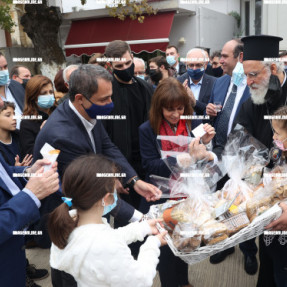 Η ΠΡΟΕΔΡΟΣ ΤΗΣ ΔΗΜΟΚΡΑΤΙΑΣ ΣΤΙΣ ΣΕΙΣΜΟΠΛΗΚΤΕΣ ΠΕΡΙΟΧΕΣ