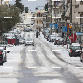 ΕΣΤΡΩΣΕ ΤΟ ΧΑΛΑΖΙ ΣΤΟ ΚΕΝΤΡΟ ΤΟΥ ΗΡΑΚΛΕΙΟΥ