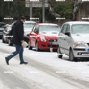 ΕΣΤΡΩΣΕ ΤΟ ΧΑΛΑΖΙ ΣΤΟ ΚΕΝΤΡΟ ΤΟΥ ΗΡΑΚΛΕΙΟΥ