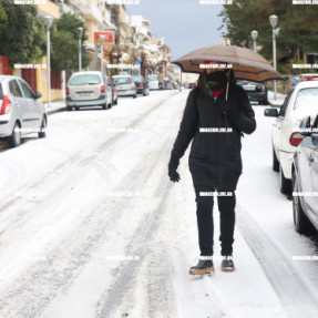 ΕΣΤΡΩΣΕ ΤΟ ΧΑΛΑΖΙ ΣΤΟ ΚΕΝΤΡΟ ΤΟΥ ΗΡΑΚΛΕΙΟΥ