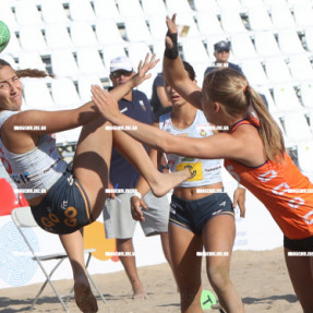 ΤΕΛΙΚΟΙ BEACH HANDBALL