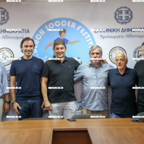 ΣΥΝΕΝΤΕΥΞΗ ΤYΠΟΥ ΓΙΑ ΤΟ ΤΟΥΡΝΟΥΑ BEACH SOCCER