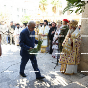 ΚΑΤΑΘΕΣΗ ΣΤΕΦΑΝΩΝ ΣΤΟΝ ΑΓΙΟ ΤΙΤΟ