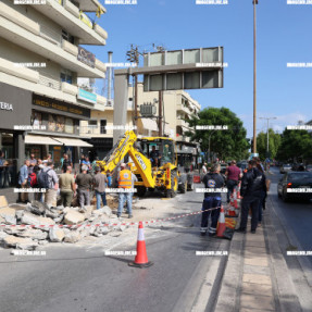 ΚΛΕΙΣΤΗ Η ΛΕΩΦΟΡΟΣ ΔΗΜΟΚΡΑΤΙΑΣ ΣΤΟ ΥΨΟΣ ΠΟΥ ΕΓΙΝΕ ΤΟ ΑΤΥΧΗΜΑ ΜΕ ΤΟ ΠΕΥΚΟ