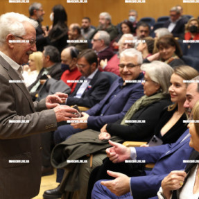 ΑΠΟΝΟΜΗ ΒΡΑΒΕΙΟΥ ΚΑΡΑΤΖΗ ΑΠΟ ΤΟΝ ΣΥΛΛΟΓΟ ΦΙΛΩΝ ΤΟΥ ΙΤΕ