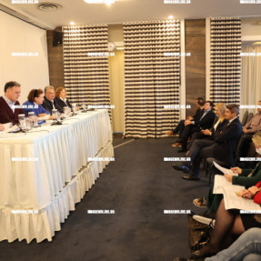 ΣΥΝΑΝΤΗΣΗ ΤΗΣ ΥΠΟΥΡΓΟΥ ΠΟΛΙΤΙΣΜΟΥ ΛΙΝΑΣ ΜΕΝΔΩΝΗ ΜΕ ΦΟΡΕΙΣ ΓΙΑ ΕΡΓΑ ΠΟΛΙΤΙΣΜΟΥ ΜΕΣΩ ΕΣΠΑ